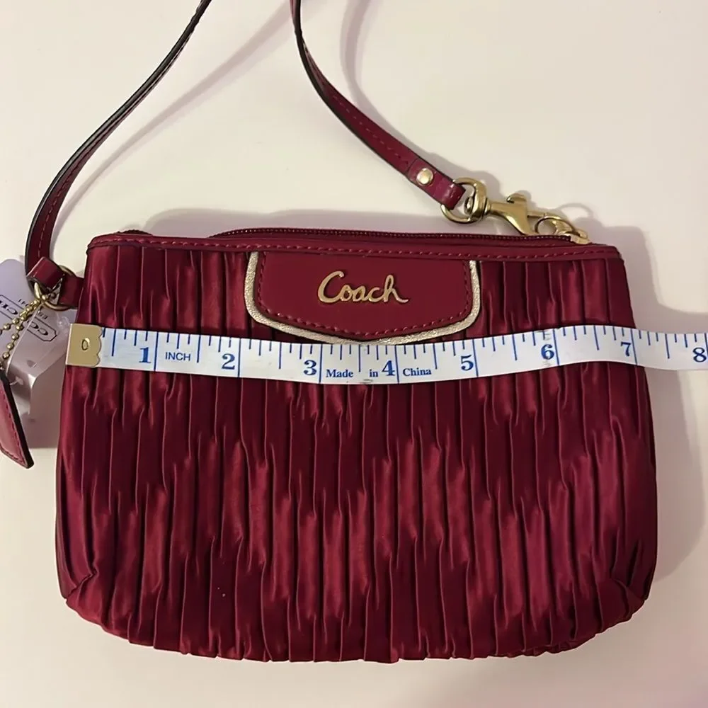 Coach Ashley Vintage Y2K Satin Burgundy Wristlet Red Pleated Clutch Bag Glam New - Picture 9 of 10